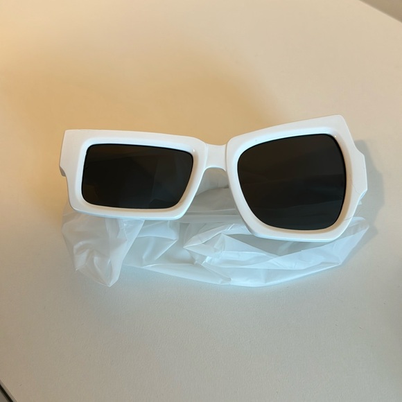 Sunglasses - Picture 1 of 3